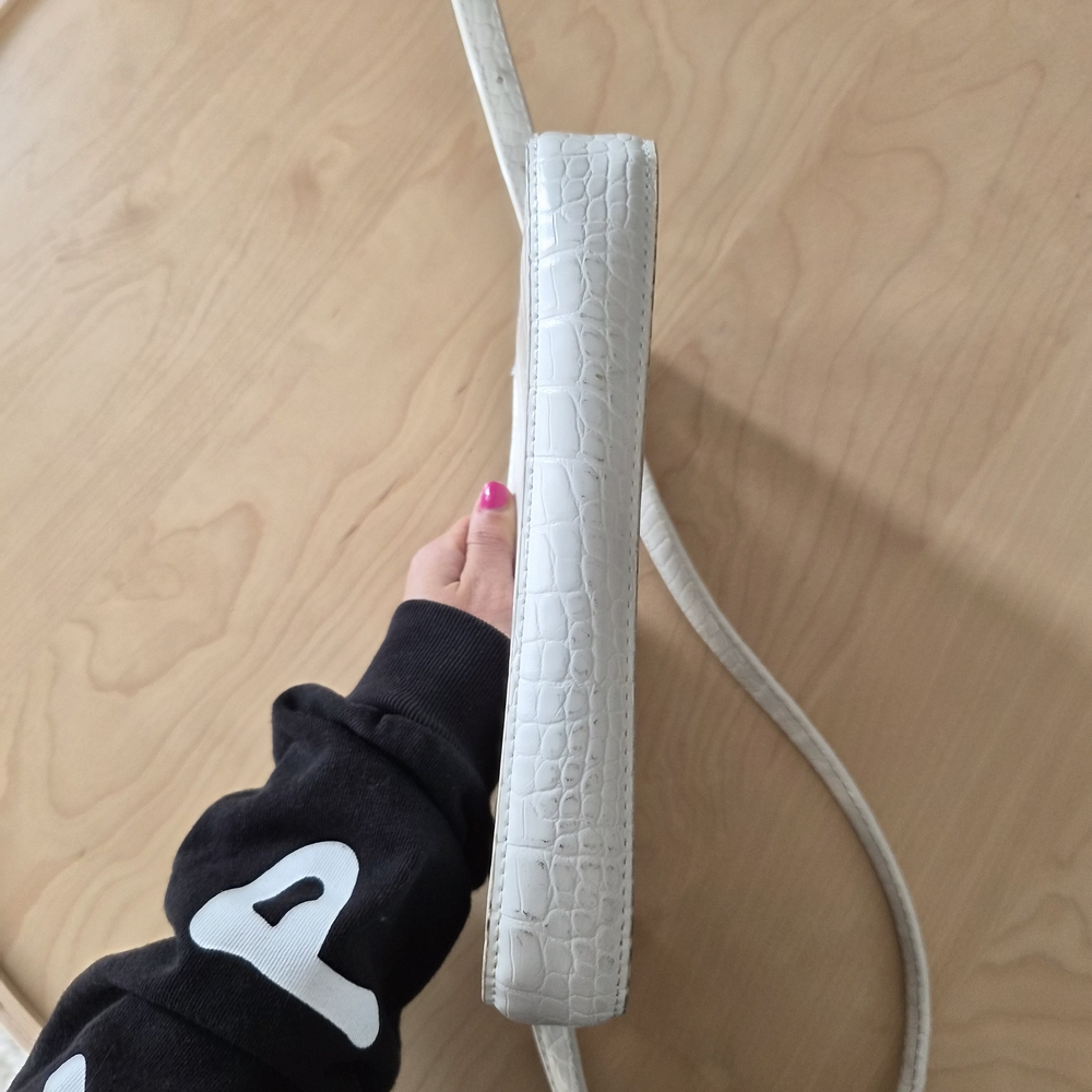 ☆5/$15☆Cotton On White Croc-Embossed Shoulder Bag | Mini Baguette Style - Picture 14 of 16